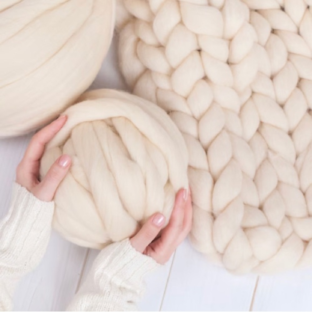 Merino Wool, Chunky Yarn, Wool Roving Yarn, Giant Yarn, Big Yarn, 4lbs
